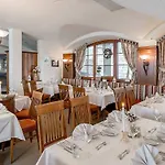 Madeleine Hotel 4*