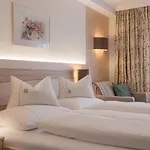 Madeleine Hotel