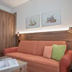 Madeleine 4*