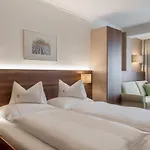 Madeleine Hotel