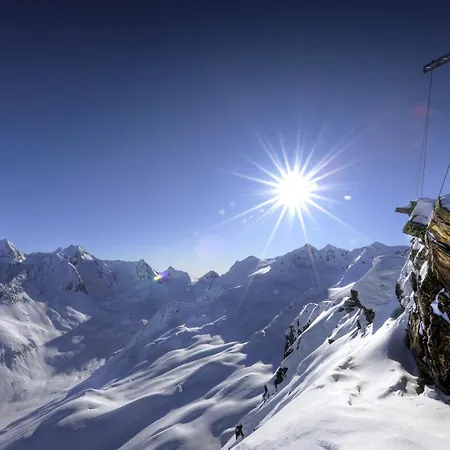 מלון Madeleine 4*